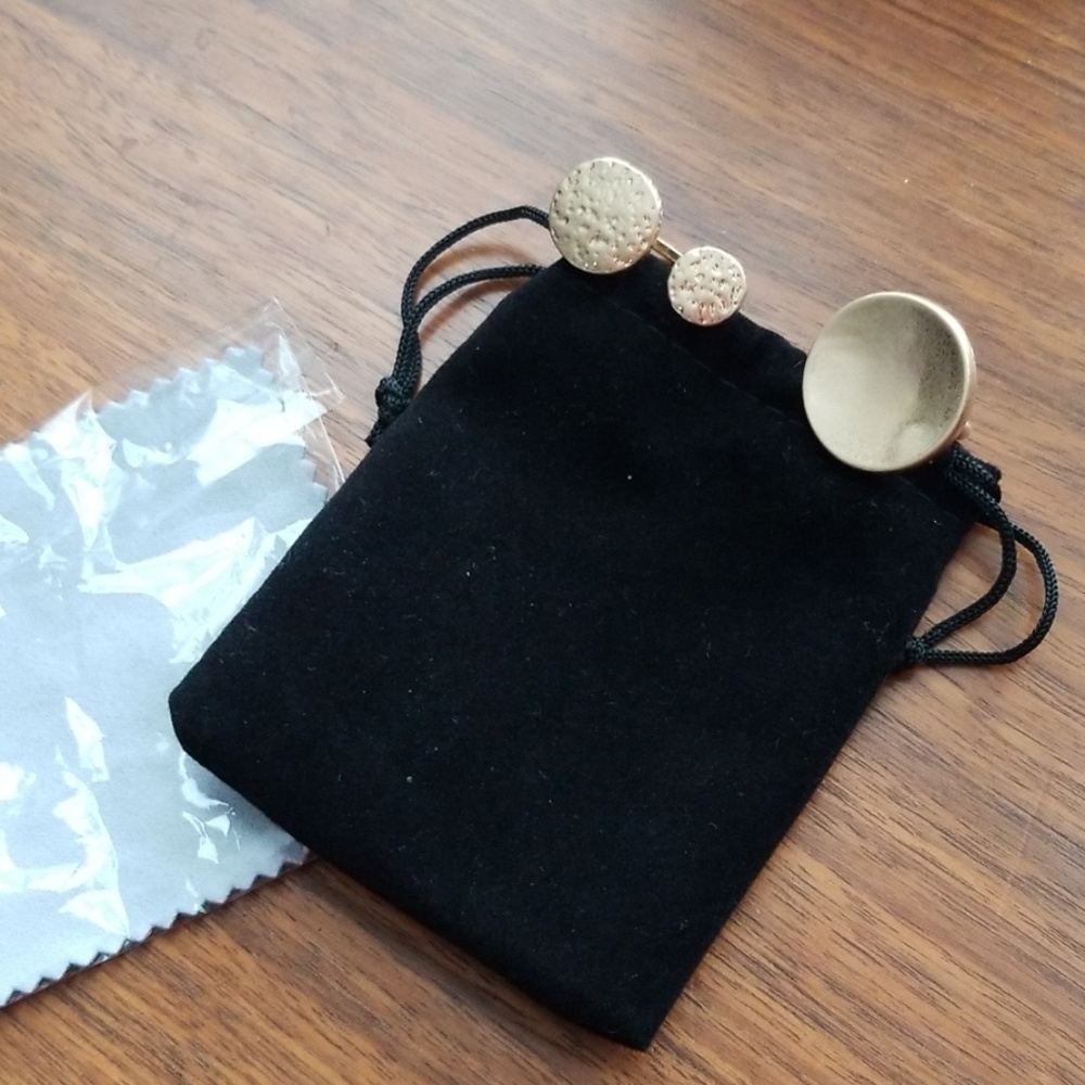 💥SOLD💥Hammered Boho Ring Set - Picture 8 of 8
